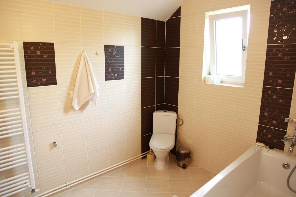 Casa File De Poveste Targu Jiu Phòng bức ảnh
