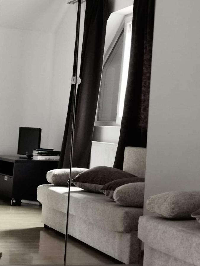Casa File De Poveste Targu Jiu Ngoại thất bức ảnh